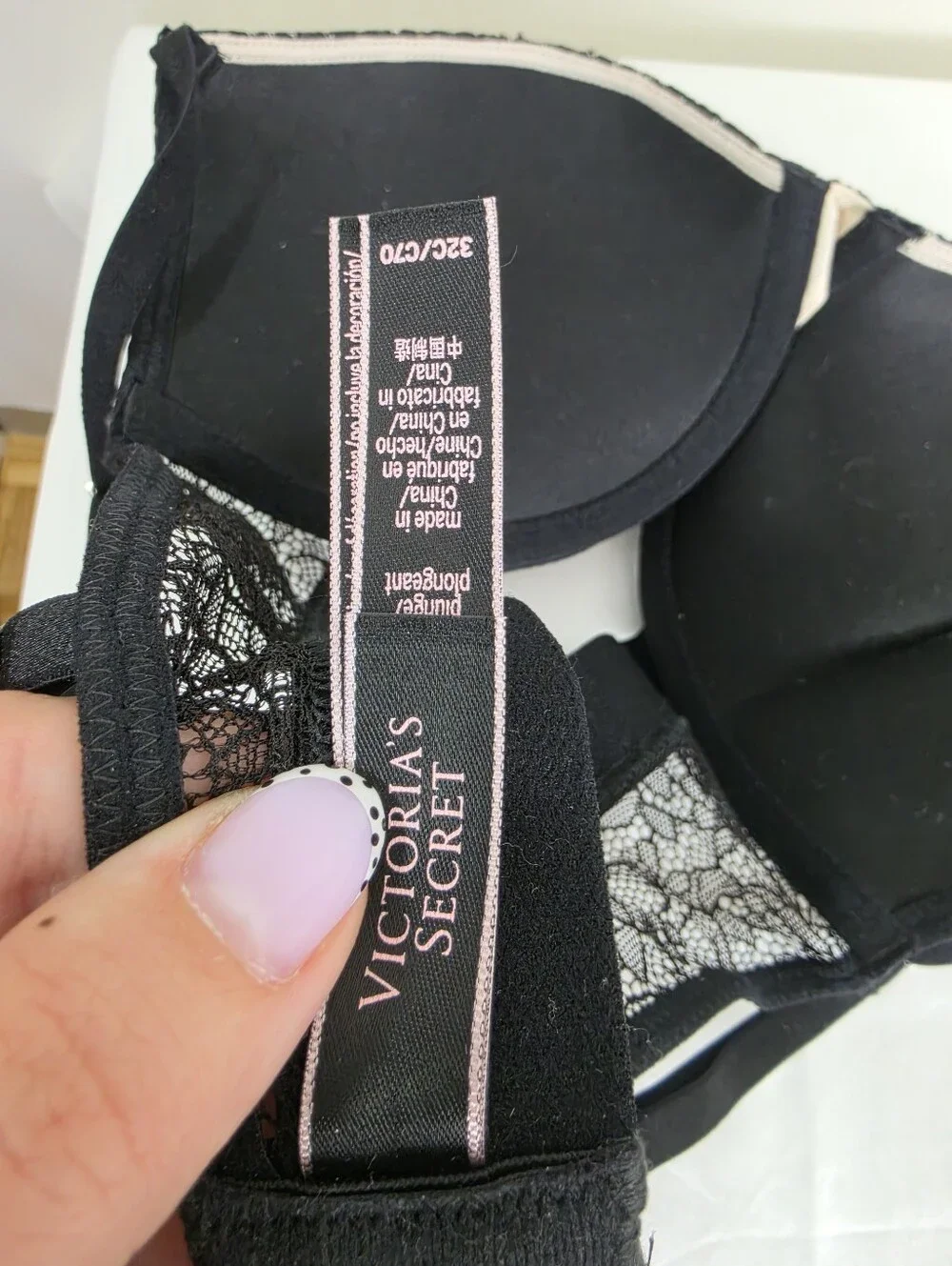 NWOT-Victoria's Secret Black Lace-Trim Push-Up Bra - Picture 6 of 9